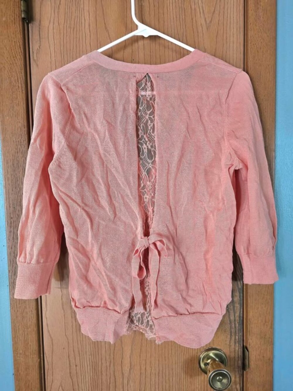 Size M Maurices 3/4 Sleeve Lace Back Button Down Peachy Pink V-neck Sweater